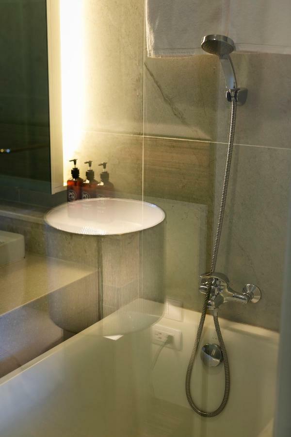 Anta Residence "Self-Sevice Apartment" Чиангмай Экстерьер фото